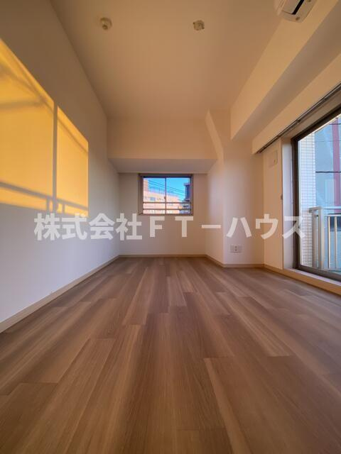 ドゥーエ国府台の居間・リビング