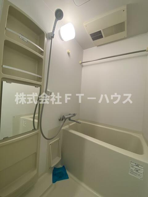 ドゥーエ国府台の浴室