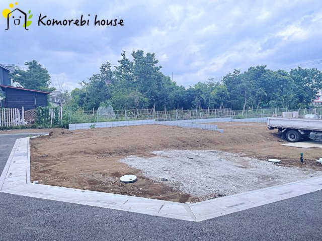 さいたま市北区奈良町42番　新築一戸建て　ハートフルタウン　Aの駐車場|26.7.27撮影済み