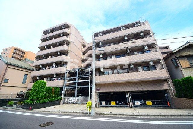 グリフォーネ横浜・西口の外観