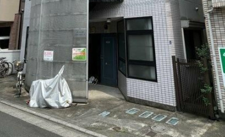 メゾン３７のエントランス