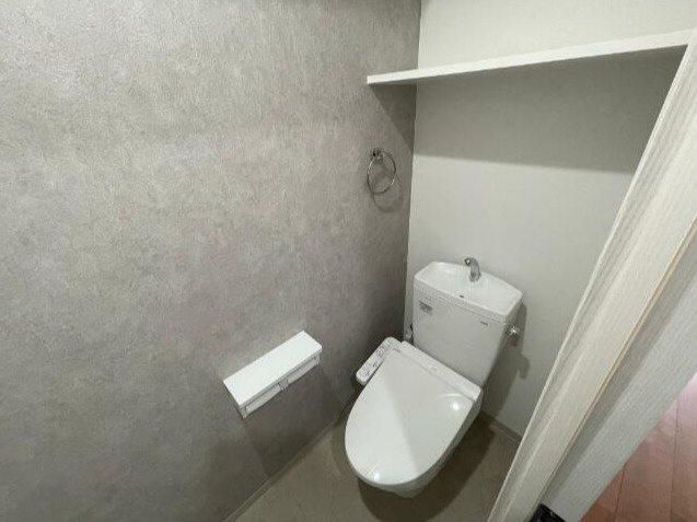 熊本市北区龍田７丁目の賃貸マンションのトイレ|ゆったりとした空間のトイレです