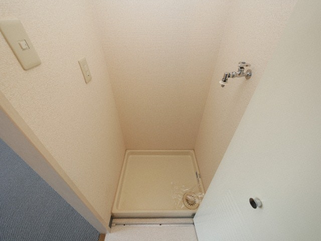 エトワール北梅田の洗面所|エトワール北梅田　室内洗濯機置き場