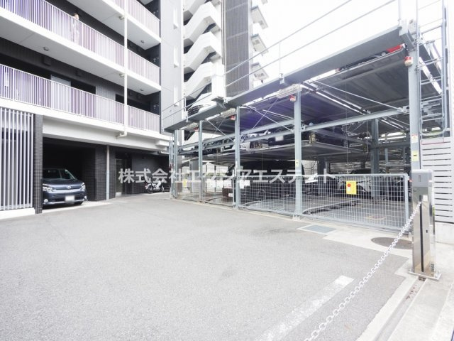 ララプレイス天王寺シエロの駐車場