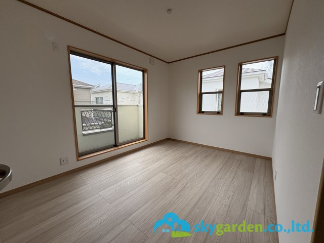 茅ヶ崎市円蔵　中古戸建の洋室|きれいな洋室です