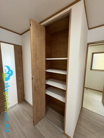 茅ヶ崎市円蔵　中古戸建の収納|玄関ホールの収納