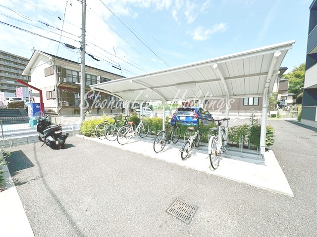横浜市港北区篠原町のアパートのその他共用部分|敷地内駐輪場♪