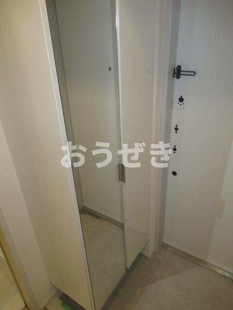 Ｙｏｋｏｈａｍａ　Ｓｈｉｇｙｏ　Ｂ．Ｌ．Ｄの玄関