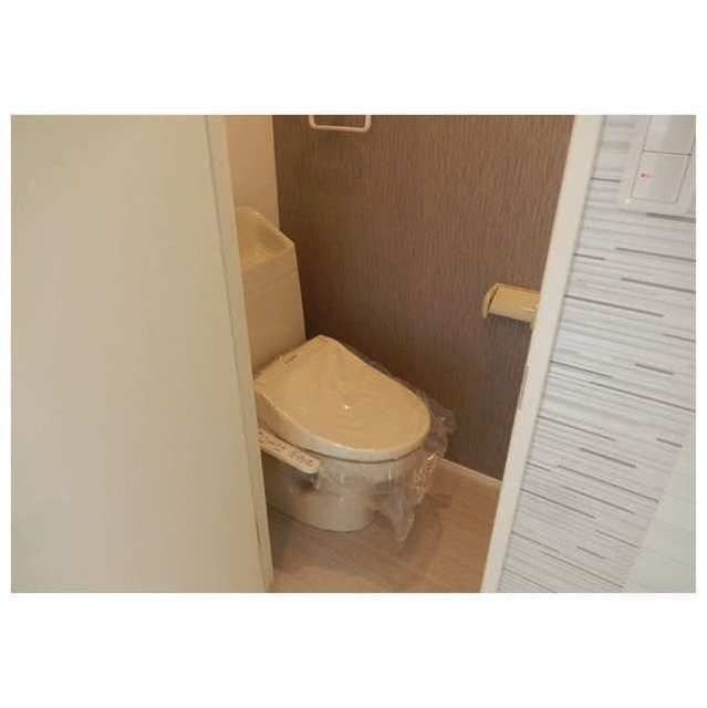トップワイ板橋のトイレ