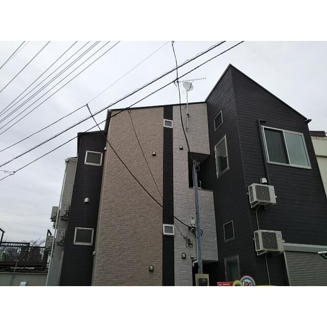 トップワイ板橋の外観