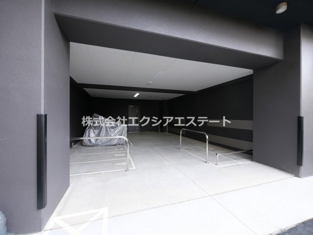 プレサンス天王寺ヴィヴァンの駐車場