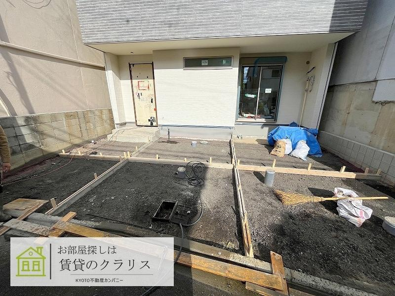上桂前田町戸建貸家の駐車場