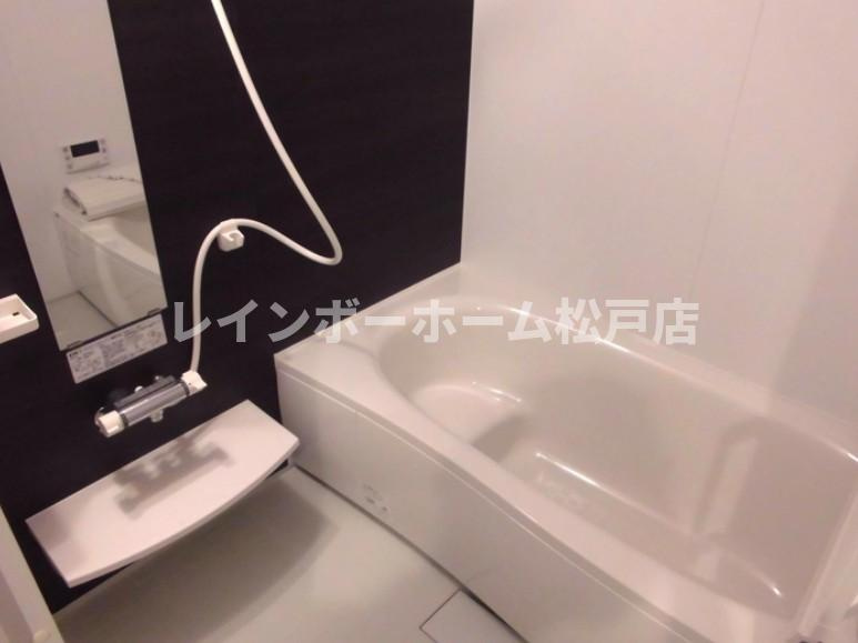 仲介手数料（賃料の1.10ヵ月）の50％OFF対象物件！の浴室|コンパクトで使いやすいお風呂です