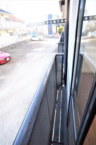 サンパークアドⅡのバルコニー|日当たりが良いので洗濯物も良く乾きますね