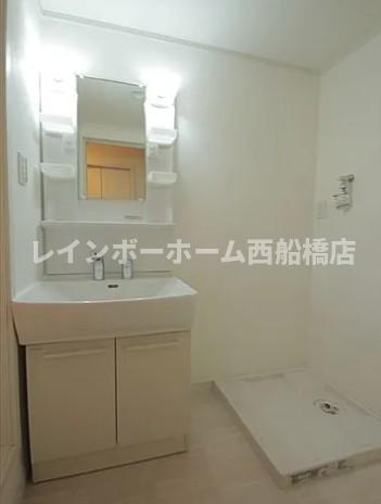 ラントヴィル西船橋の独立洗面台