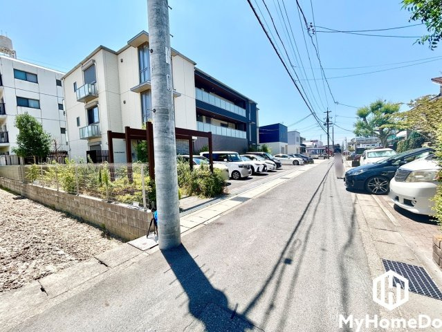守山区小幡南3丁目の前面道路含む現地写真