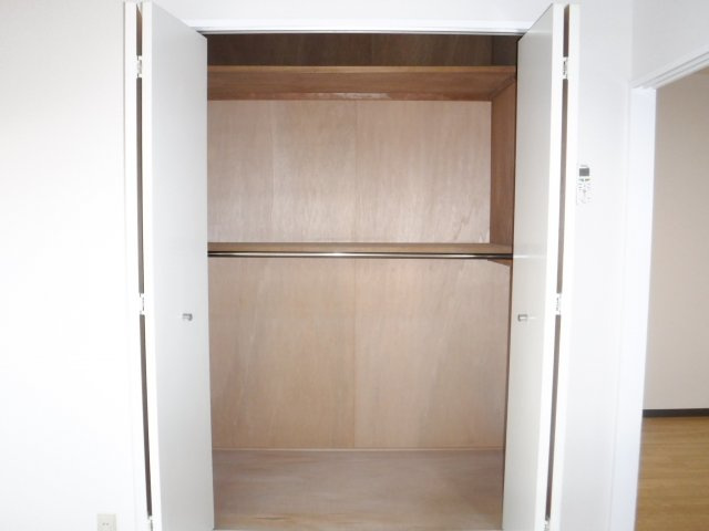 メイプル中原の収納|他のお部屋の参考写真となります。