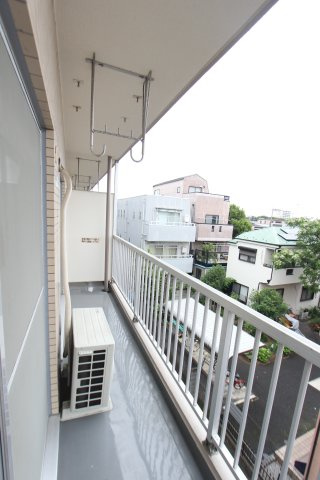 ハウスピア石神井台のバルコニー