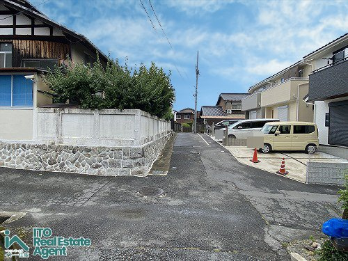 一乗寺燈籠本町 中古戸建の前面道路含む現地写真