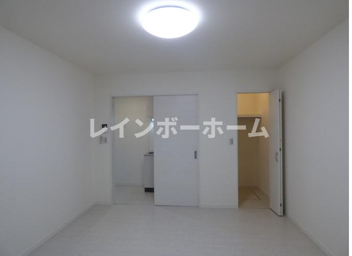 ＣＡＲＥＬ新鎌ヶ谷の内装|明るい室内です