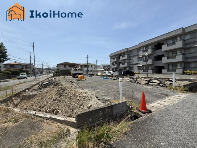 神戸市西区池上4丁目　1期全4区画　3号地　土地の前面道路含む現地写真|●資料・カタログのご請求無料●スーパーやコンビニ、飲食店、病院など徒歩圏内の施設も多々あります。