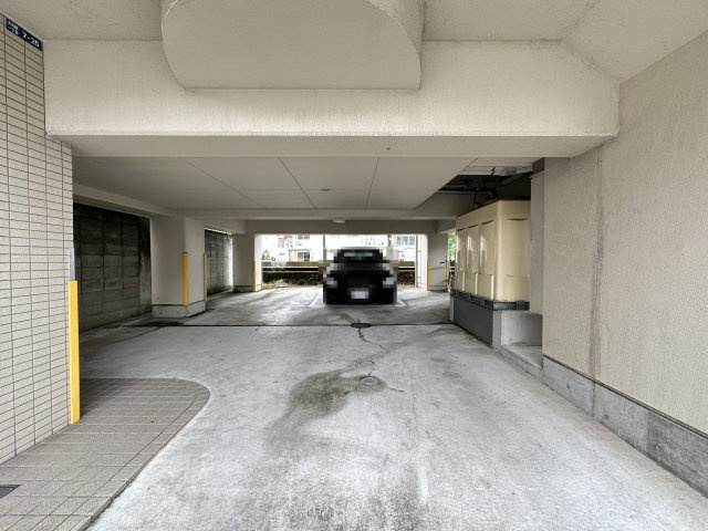 エスポワール大川筋の駐車場