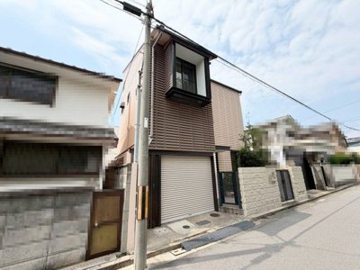  |  少林寺町東３丁　中古戸建 | シャッター付ガレージ♪防犯面も安心ですね！