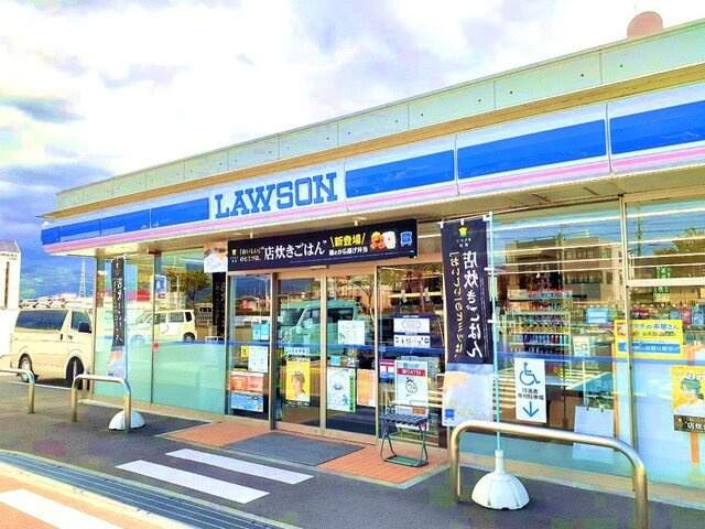 【周辺】 | ＳＯＲＡ | ローソン岡田店様まで600m