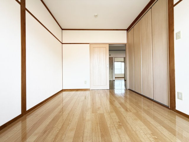 リバーハイツ比島Ⅱの洋室