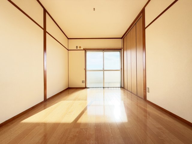 リバーハイツ比島Ⅱの洋室
