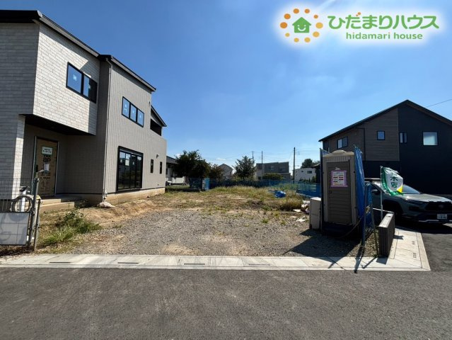 鴻巣市境　第1期　新築一戸建て　ワイウッドコート　05の駐車場