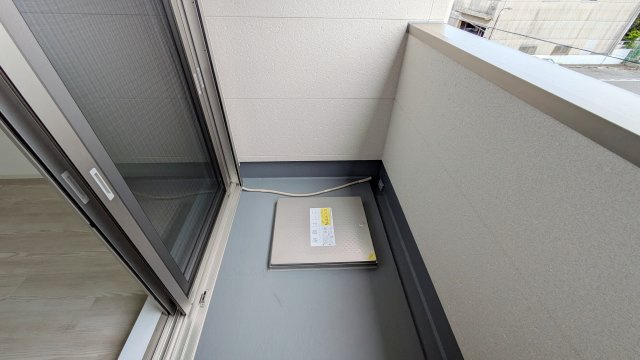 【バルコニー】