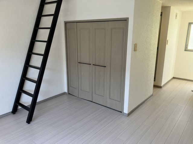 フローラ泉町Ｂの収納