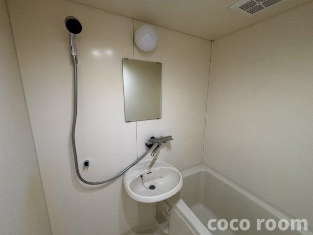 フローラ泉町Ｂの洗面所