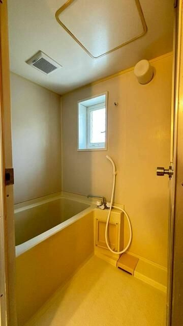 ドゥエリング北越谷の浴室