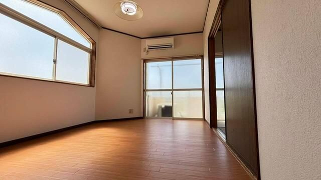 ドゥエリング北越谷の寝室