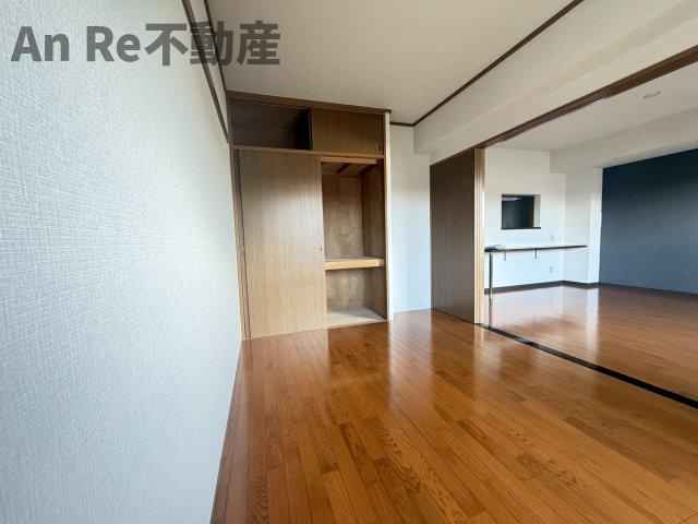 川口市北原台３丁目の賃貸マンションの洋室