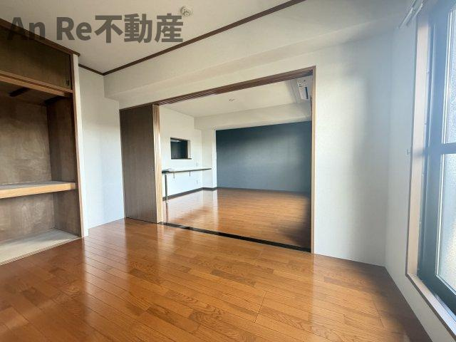 川口市北原台３丁目の賃貸マンションの居間・リビング