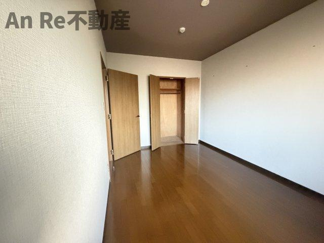 川口市北原台３丁目の賃貸マンションの内装