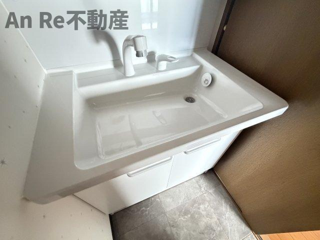 川口市北原台３丁目の賃貸マンションの独立洗面台