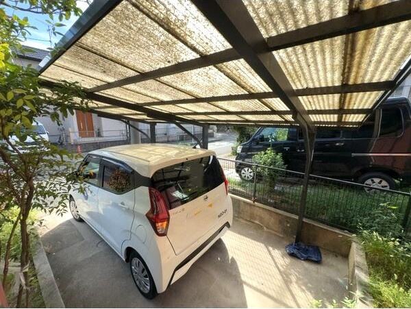 あま市七宝町伊福川原戸建の駐車場