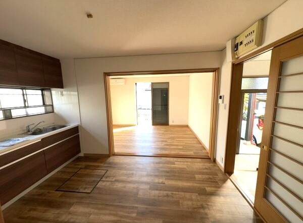 あま市七宝町伊福川原戸建の居間・リビング