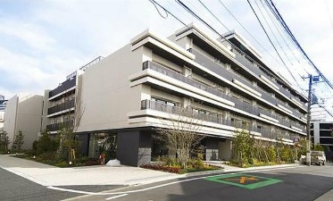 【外観】 | ジオエント中野弥生町 | 鉄筋コンクリート造のがっちりとした建物。
