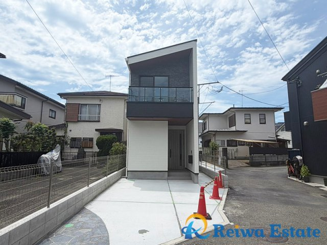 新築戸建　茅ヶ崎市南湖6丁目の外観|飽きのこないデザインは人目を惹きつけつつも閑静な街並みに良く馴染みます♪