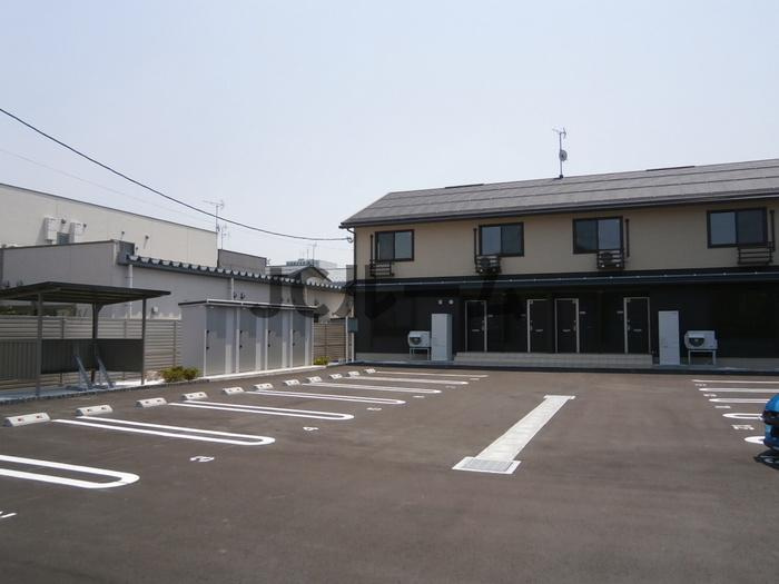 クレールヴィラ優 B棟の駐車場