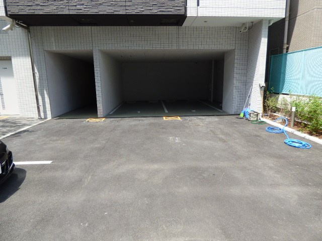 【駐車場】ファーストステージ梅田ＷＥＳＴ