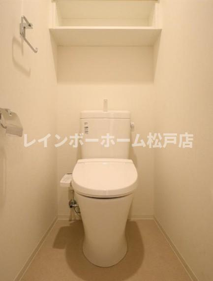 ベルドゥムール鎌ケ谷オークのトイレ|コンパクトで使いやすいトイレです