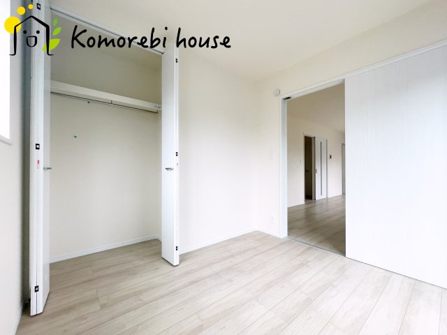 さいたま市北区奈良町42番　新築一戸建て　ハートフルタウン　Jの洋室|明るい洋室です