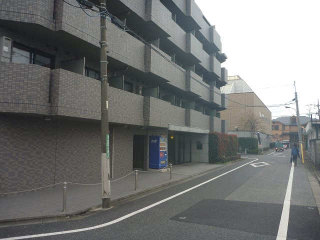練馬区中村北１丁目の賃貸マンションのエントランス