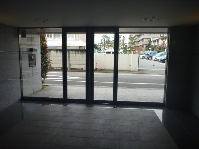 練馬区中村北１丁目の賃貸マンションのロビー
